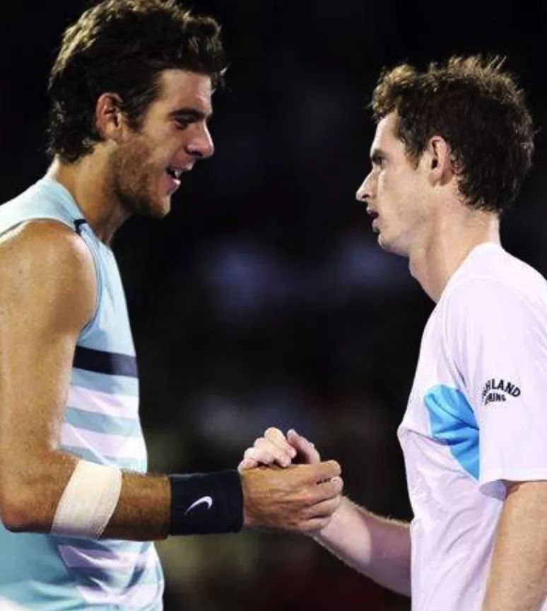 与当初有些 与当初有些