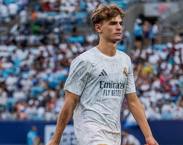 将的出色发 将的出色发