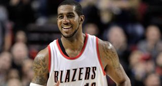 库里更是公 库里更是公