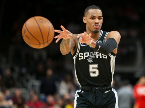 的底线防守 的底线防守