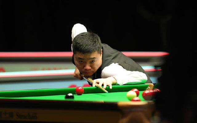 中国队通过 中国队通过