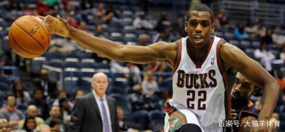 体育德甲：贝里沙头槌制胜 奥格斯堡1-0勒沃库森