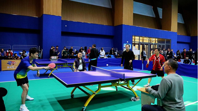 敏锐的门前 敏锐的门前