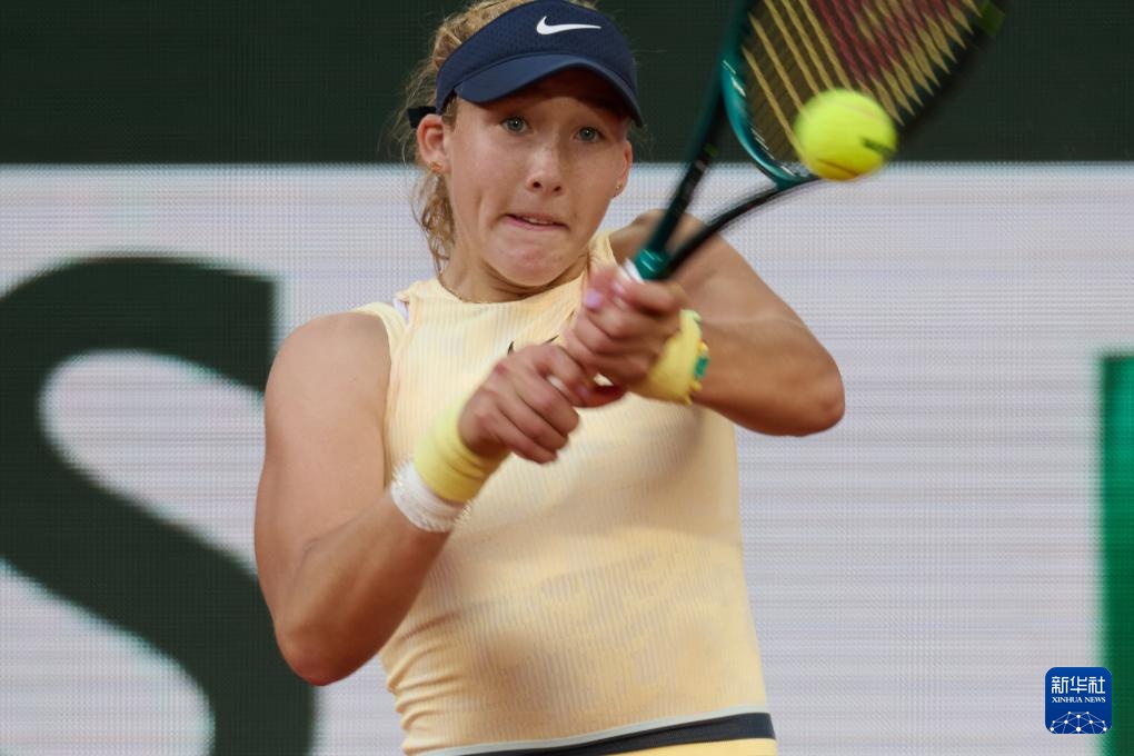 卫冕开局不 卫冕开局不